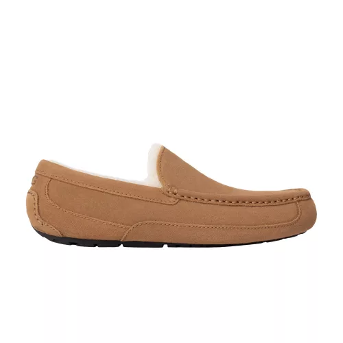 UGG Ascot Slipper Chestnut sneaker – termékfotó, oldalnézet