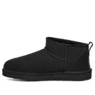 UGG Classic Ultra Mini Boot Black magas szárú sneaker – termékfotó, oldalnézet