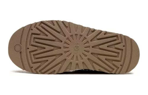 UGG Tazz Slipper Sand (Kids) sneaker – termékfotó, oldalnézet