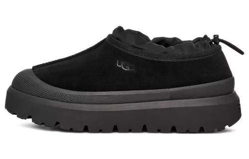 UGG Tasman Weather Hybrid Slipper Black sneaker – termékfotó, oldalnézet