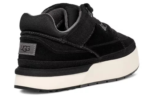 UGG Goldencush Black sneaker – termékfotó, oldalnézet