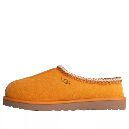 UGG Tasman Shaggy Suede Slipper Dark Apricot sneaker – termékfotó, oldalnézet