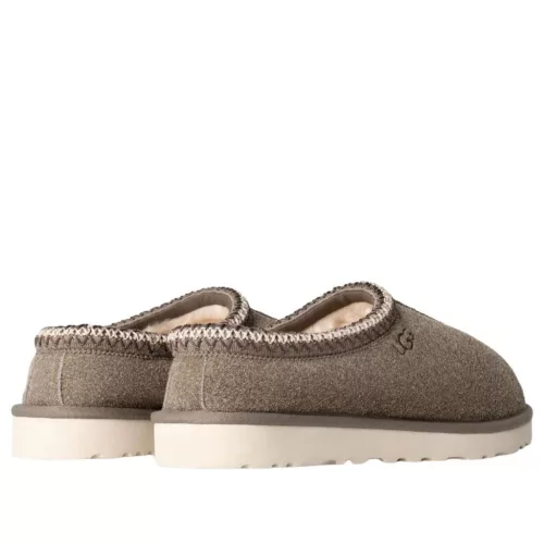 UGG Tasman Shaggy Suede Slipper Smoke Plume sneaker – termékfotó, oldalnézet