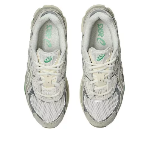 ASICS Gel-Nyc Cream Fossil alacsony szárú sneaker – termékfotó, oldalnézet