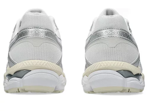 ASICS Gel-Cumulus 16 White alacsony szárú sneaker – termékfotó, oldalnézet