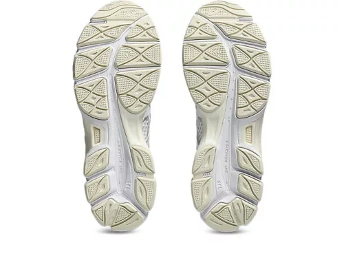 ASICS Gel-Cumulus 16 White alacsony szárú sneaker – termékfotó, oldalnézet