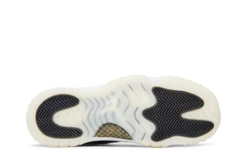 Jordan 11 Retro DMP Gratitude (2023) (GS) magas szárú sneaker – termékfotó, oldalnézet