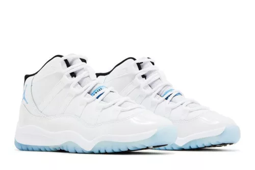 Jordan 11 Retro Legend Blue (2024) (PS) magas szárú sneaker – termékfotó, oldalnézet