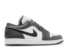 Jordan 1 Low Iron Grey alacsony szárú sneaker – termékfotó, oldalnézet