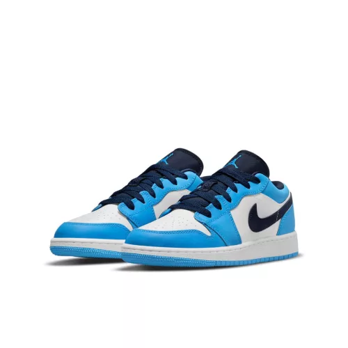 Jordan 1 Low UNC (GS) alacsony szárú sneaker – termékfotó, oldalnézet