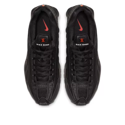 Nike Shox R4 Black (Women's) alacsony szárú sneaker – termékfotó, oldalnézet