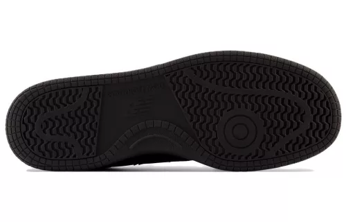 New Balance 480 Black alacsony szárú sneaker – termékfotó, oldalnézet