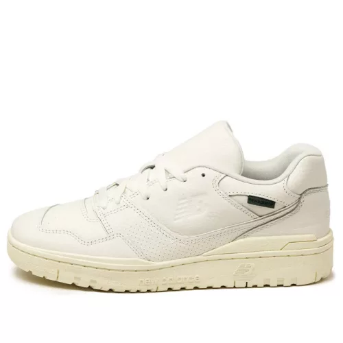 New Balance 550 Sea Salt Nightwatch Green alacsony szárú sneaker – termékfotó, oldalnézet