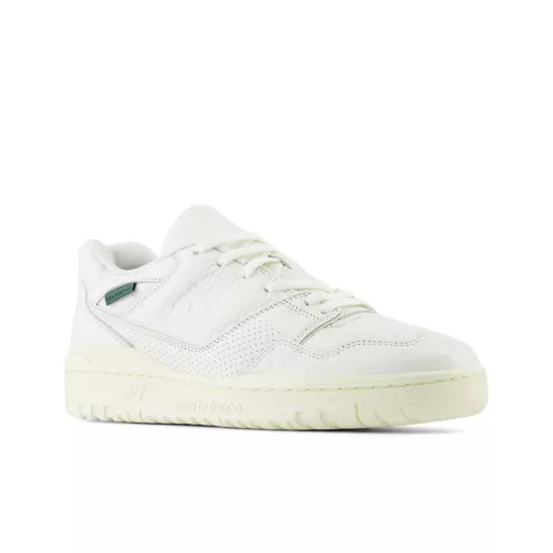 New Balance 550 Sea Salt Nightwatch Green alacsony szárú sneaker – termékfotó, oldalnézet