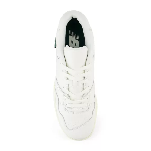 New Balance 550 Sea Salt Nightwatch Green alacsony szárú sneaker – termékfotó, oldalnézet