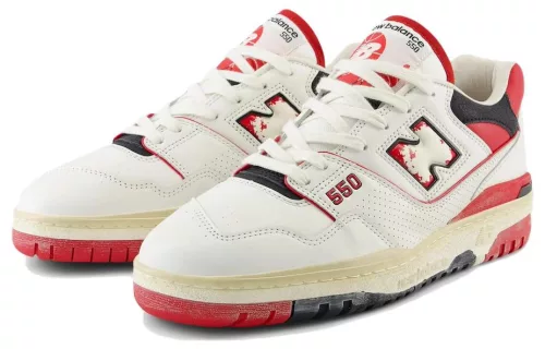 New Balance 550 Vintage Pack Team Red alacsony szárú sneaker – termékfotó, oldalnézet