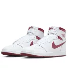 Jordan 1 Retro High '85 OG Metallic Burgundy magas szárú sneaker – termékfotó, oldalnézet