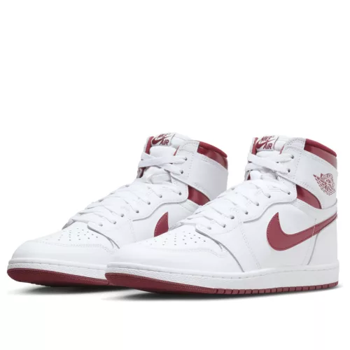 Jordan 1 Retro High '85 OG Metallic Burgundy magas szárú sneaker – termékfotó, oldalnézet