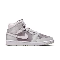 Jordan 1 Mid Photon Dust Atmosphere Grey (Women's) közepes szárú sneaker – termékfotó, oldalnézet