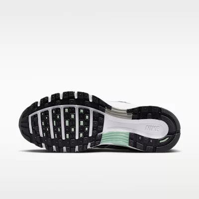 Nike P-6000 Metallic Silver White Steam (Women's) alacsony szárú sneaker – termékfotó, oldalnézet