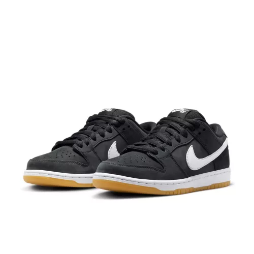 Nike SB Dunk Low Pro Black Gum alacsony szárú sneaker – termékfotó, oldalnézet
