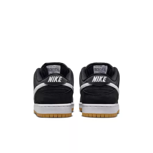 Nike SB Dunk Low Pro Black Gum alacsony szárú sneaker – termékfotó, oldalnézet