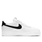 Nike Air Force 1 Low '07 White Black Pebbled Leather alacsony szárú sneaker – termékfotó, oldalnézet