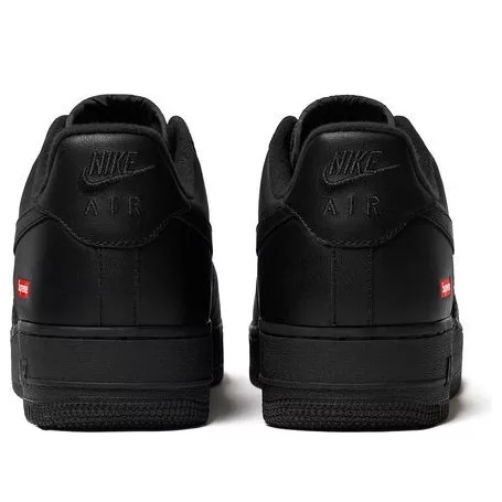 Nike Air Force 1 Low Supreme Black alacsony szárú sneaker – termékfotó, oldalnézet
