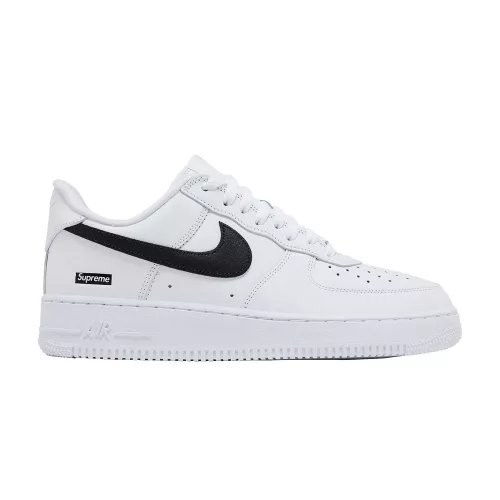 Supreme x Nike Air Force 1 Low 'Box Logo - White Black' alacsony szárú sneaker – termékfotó, oldalnézet