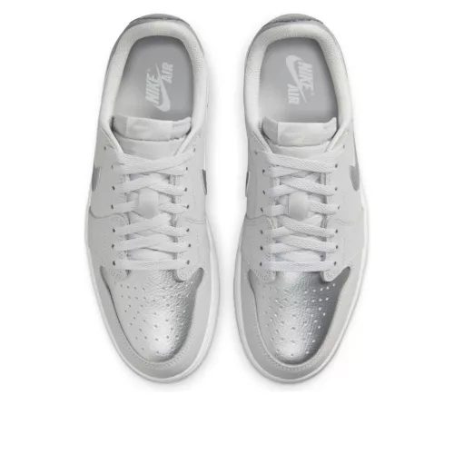 Jordan 1 Low OG Metallic Silver alacsony szárú sneaker – termékfotó, oldalnézet