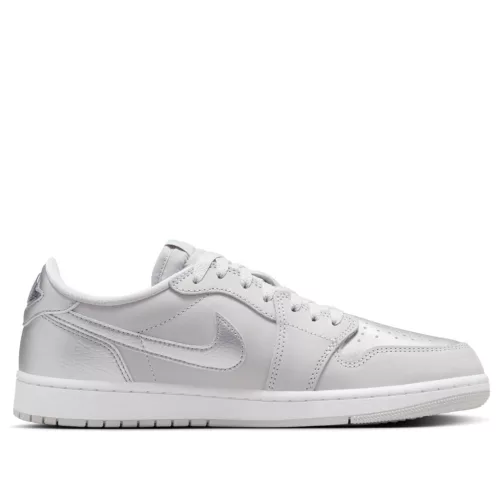 Jordan 1 Low OG Metallic Silver alacsony szárú sneaker – termékfotó, oldalnézet