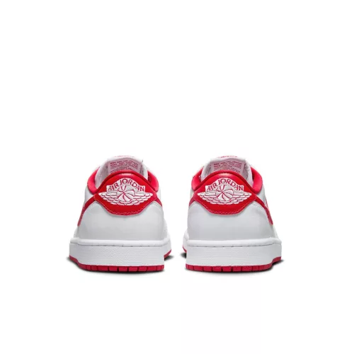 Jordan 1 Retro Low OG University Red alacsony szárú sneaker – termékfotó, oldalnézet