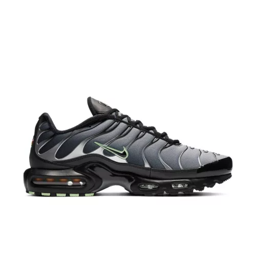 Nike Air Max Plus Black Particle Grey Vapour Green alacsony szárú sneaker – termékfotó, oldalnézet