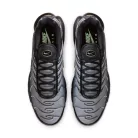 Nike Air Max Plus Black Particle Grey Vapour Green alacsony szárú sneaker – termékfotó, oldalnézet