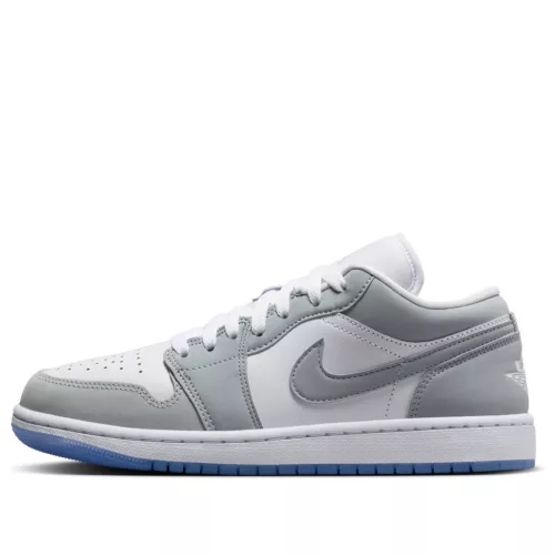 Jordan 1 Low Wolf Grey (Women's) alacsony szárú sneaker – termékfotó, oldalnézet