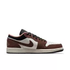 Jordan 1 Low Mocha alacsony szárú sneaker – termékfotó, oldalnézet