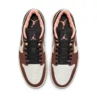 Jordan 1 Low Mocha alacsony szárú sneaker – termékfotó, oldalnézet