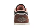 Jordan 1 Low Mocha alacsony szárú sneaker – termékfotó, oldalnézet