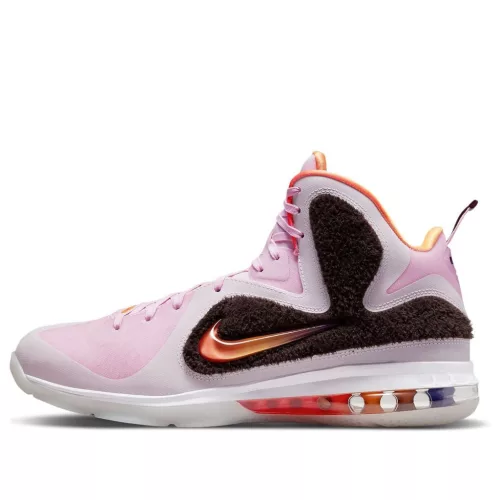 Nike LeBron 9 King of LA alacsony szárú sneaker – termékfotó, oldalnézet