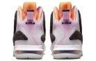 Nike LeBron 9 King of LA alacsony szárú sneaker – termékfotó, oldalnézet