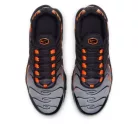 Air Max Plus GS 'Black Team Orange' alacsony szárú sneaker – termékfotó, oldalnézet