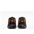 Nike Air Max Plus 'Black Total Orange' alacsony szárú sneaker – termékfotó, oldalnézet