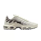 Air Max Plus 'Light Orewood Cave Stone' alacsony szárú sneaker – termékfotó, oldalnézet
