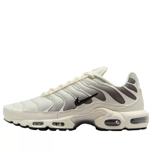 Air Max Plus 'Light Orewood Cave Stone' alacsony szárú sneaker – termékfotó, oldalnézet