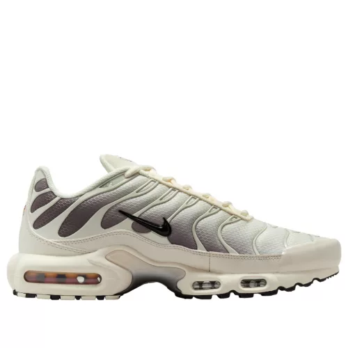 Air Max Plus 'Light Orewood Cave Stone' alacsony szárú sneaker – termékfotó, oldalnézet
