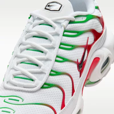 Nike Air Max Plus Italy férfi alacsony szárú utcai sneaker fehér zöld piros fekete