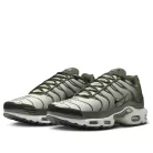 Nike Air Max Plus Sequoia Cargo Khaki alacsony szárú sneaker – termékfotó, oldalnézet