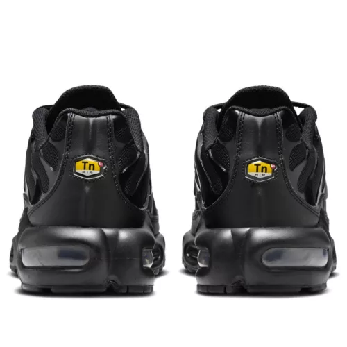 Nike Air Max Plus Triple Black (Women's) alacsony szárú sneaker – termékfotó, oldalnézet