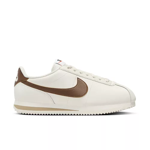 Nike Cortez Cacao Wow (Women's) alacsony szárú sneaker – termékfotó, oldalnézet
