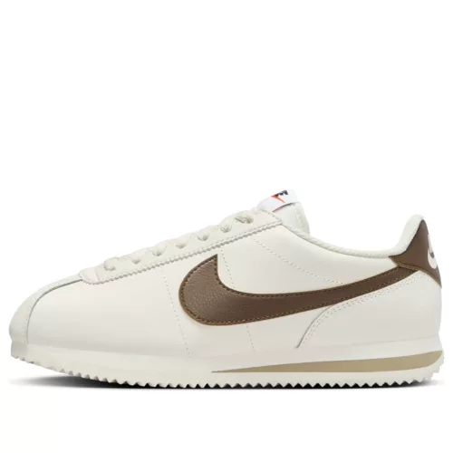 Nike Cortez Cacao Wow (Women's) alacsony szárú sneaker – termékfotó, oldalnézet